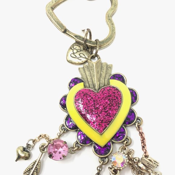 Betsey Johnson Sacred Heart Keychain / Bag Charm - Picture 2 of 4